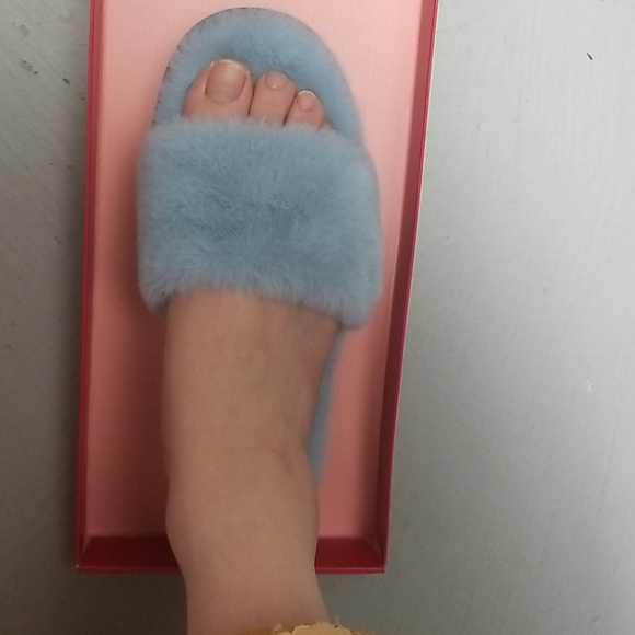 Plush Furry Slide Sandals - Picture 10 of 10
